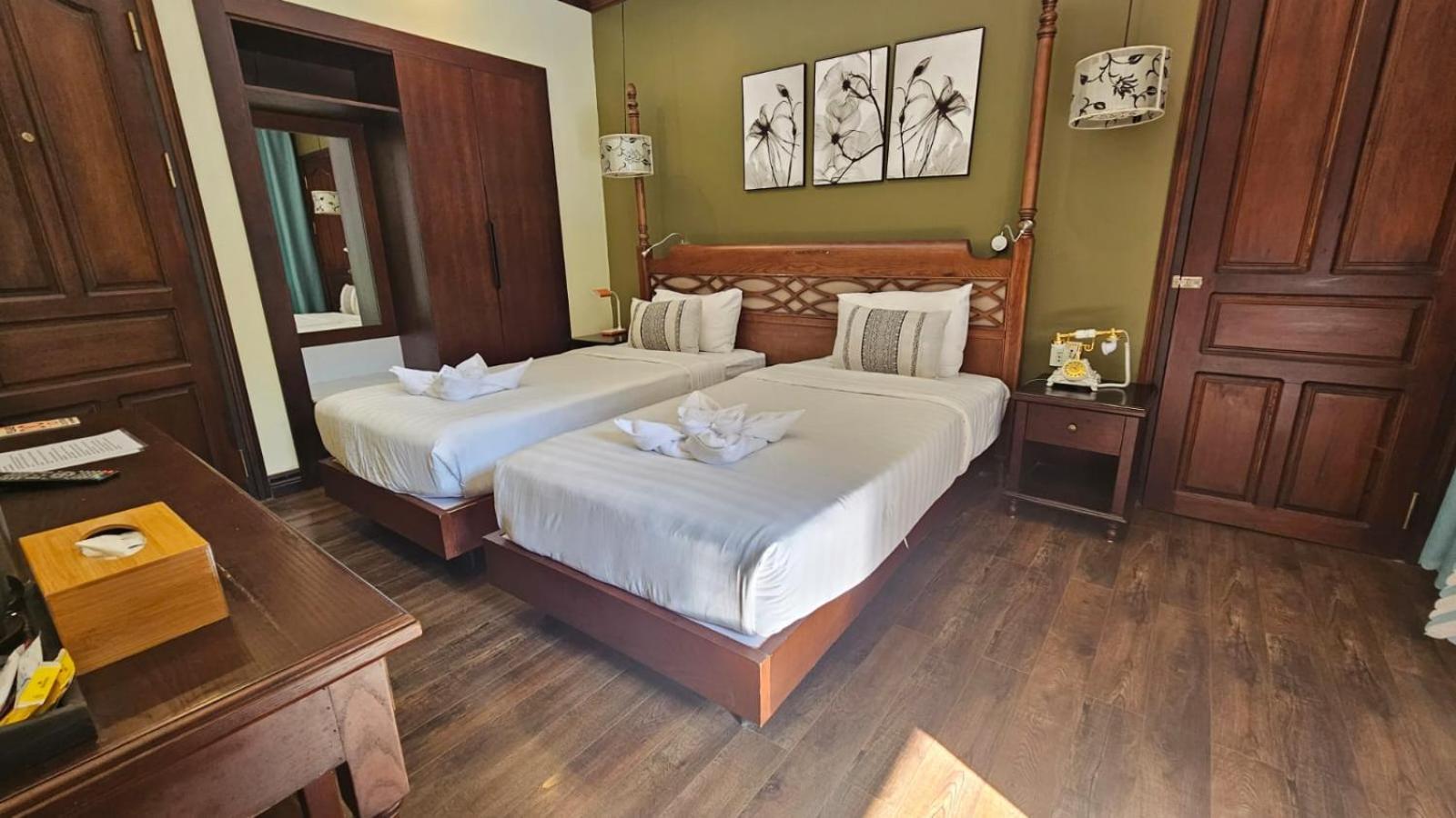 ซันไรส์ การ์เดน เฮาส์ - หลวงพระบาง Hotel ภายนอก รูปภาพ