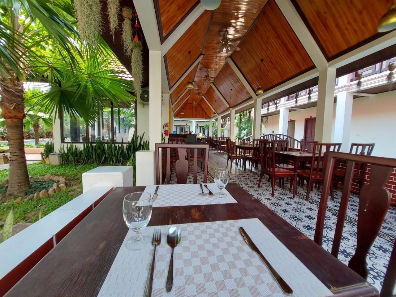 ซันไรส์ การ์เดน เฮาส์ - หลวงพระบาง Hotel ภายนอก รูปภาพ